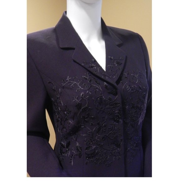 Albert Nipon size 4P PURPLE/SEQUINED - Picture 15 of 15